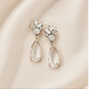 NWOT Olive + Piper Tuyet Drops Earrings